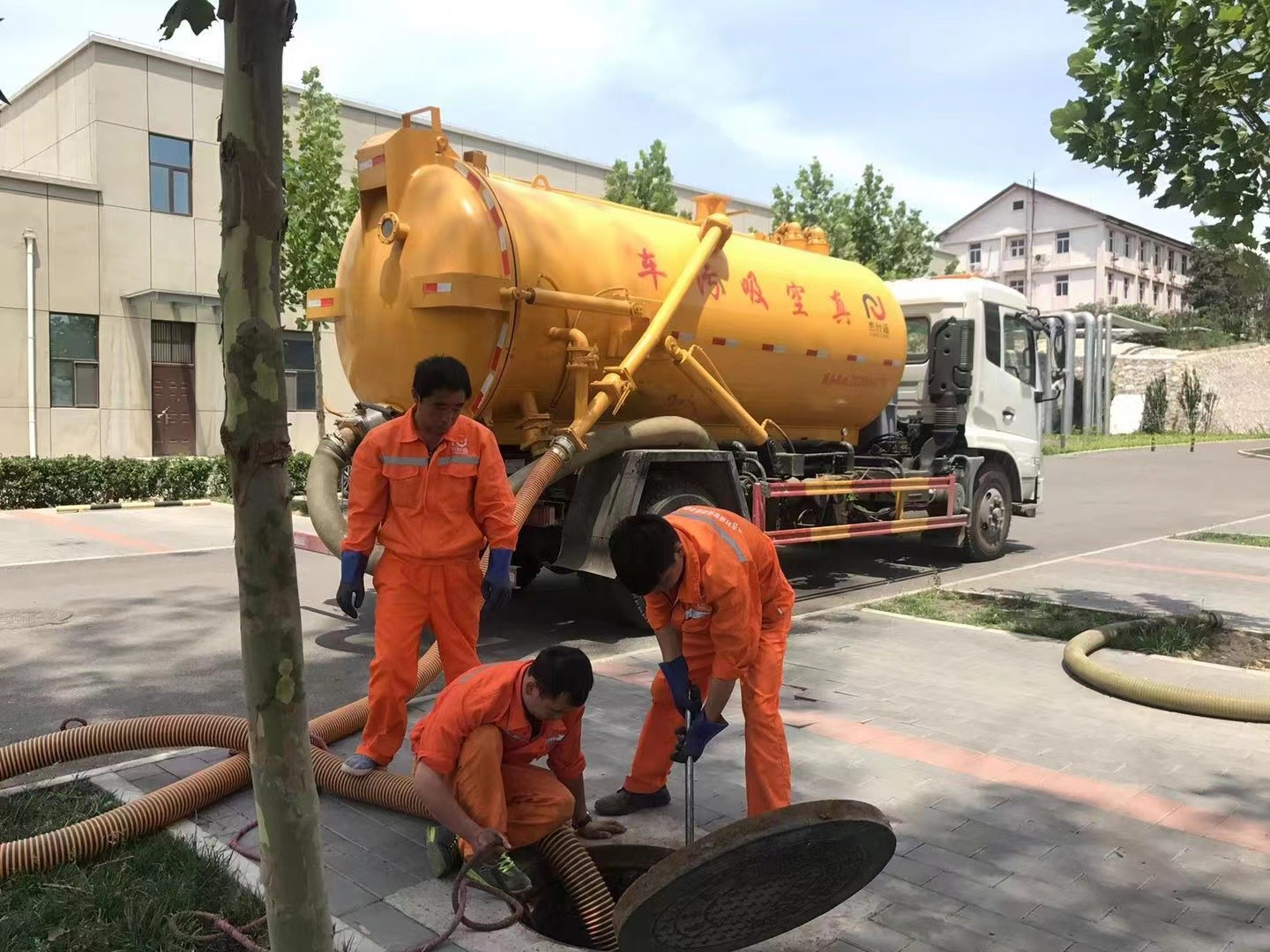 霞山化粪池清理与5-8吨吸粪车施工效率分析